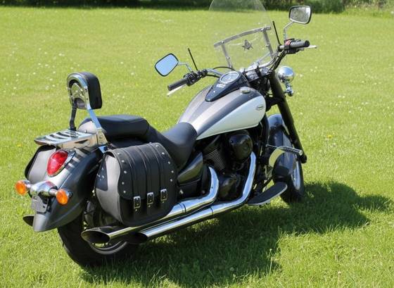 KAWASAKI VULCAN 900 CLASSIC 